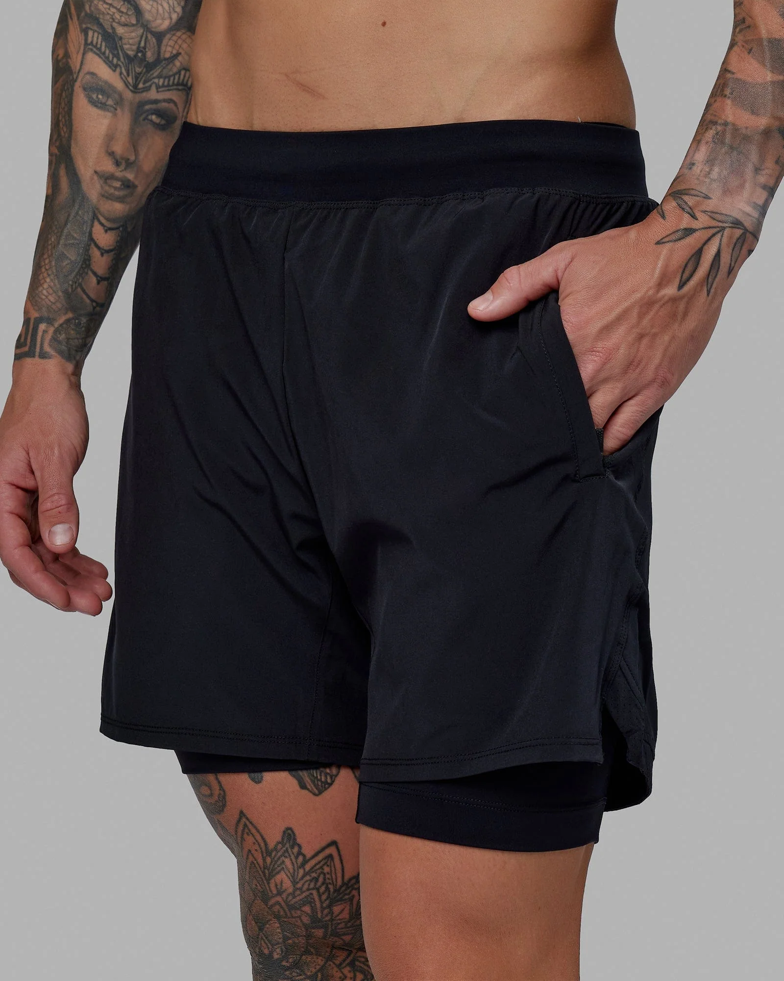 Challenger 6" Lined Performance Short - Black - Image 7