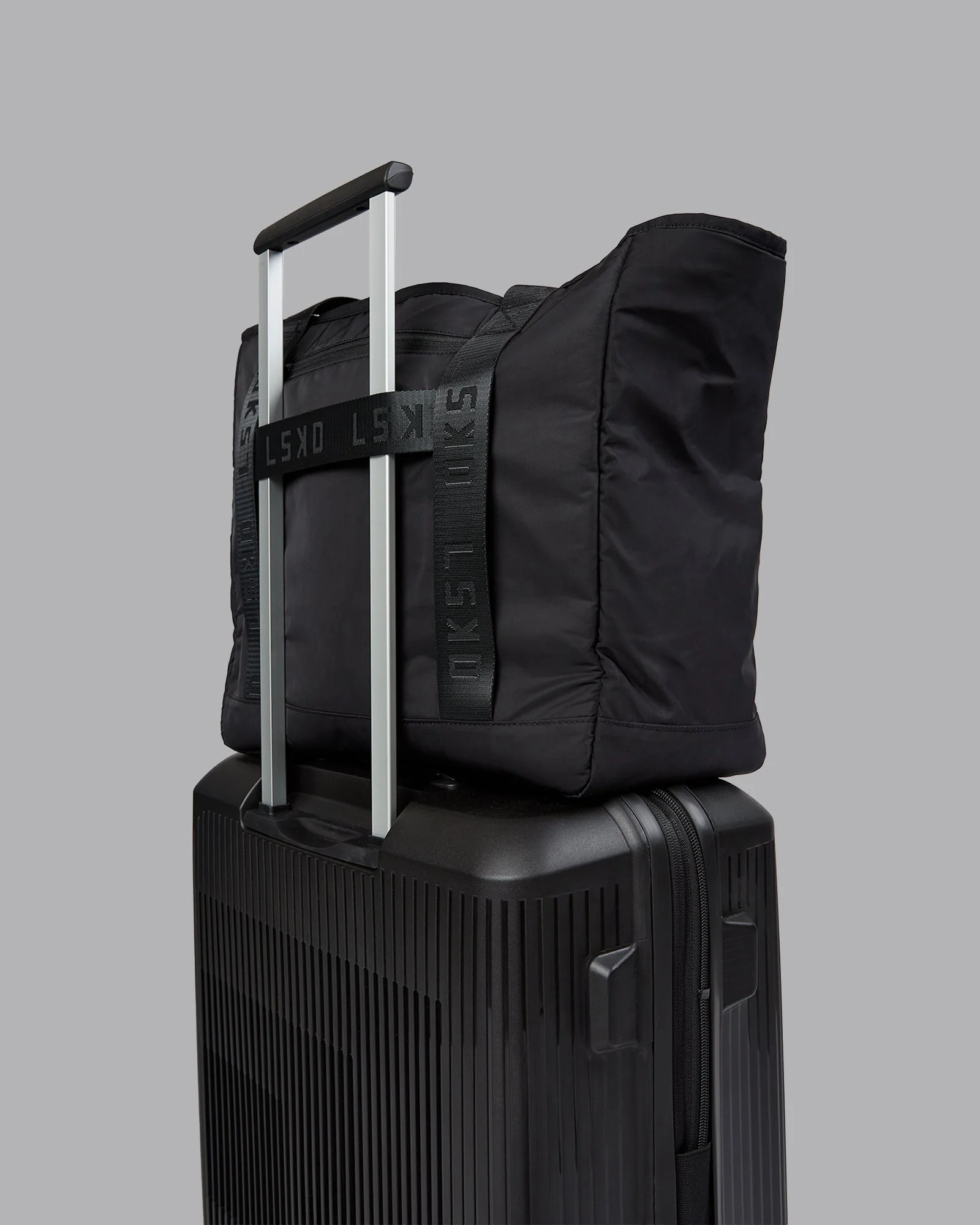 Go-To Tote - Black - Image 6